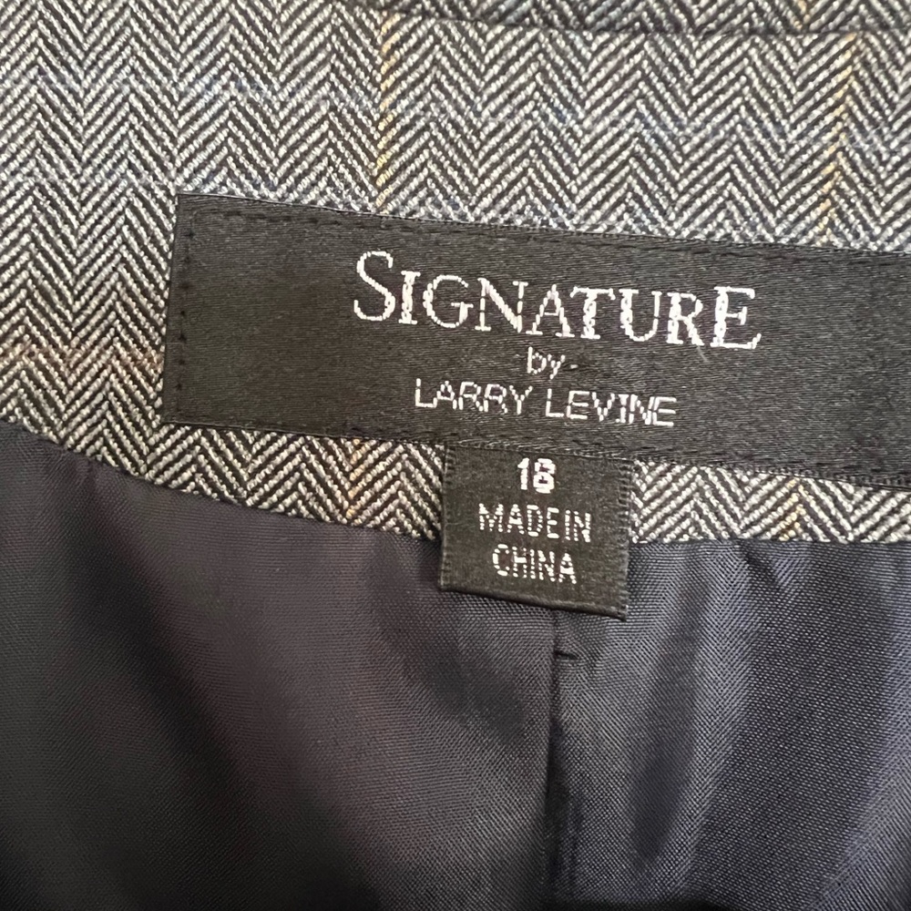 Pants suit - Picture 3 of 3
